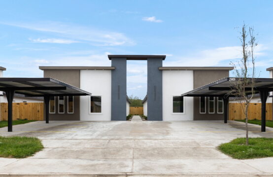 VILLAS ON CANTON | 3 BEDROOM, 2 BATH